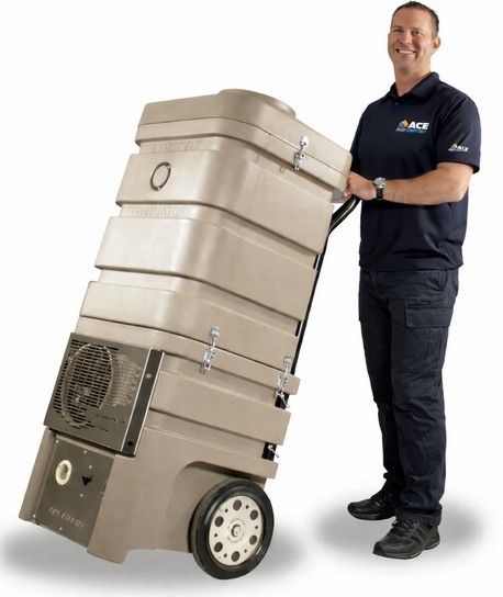 AceComfort air duct cleaning technician